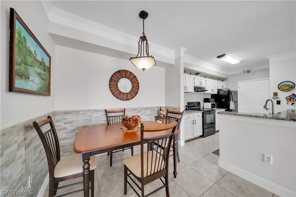 11550 Villa Grand Fort Myers FL 33913