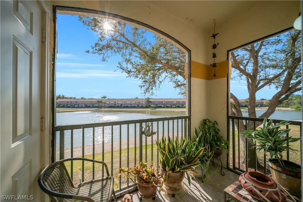 11550 Villa Grand Fort Myers FL 33913