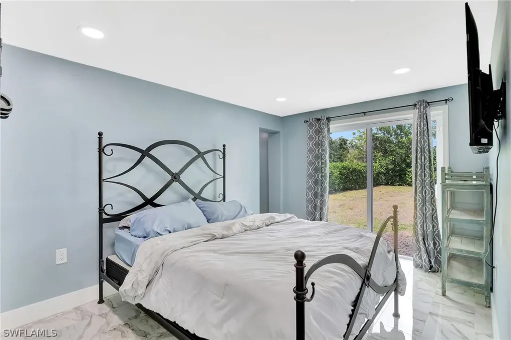 1009 Ridge Street Naples FL 34103