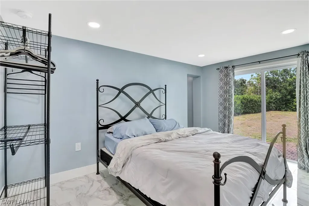 1009 Ridge Street Naples FL 34103