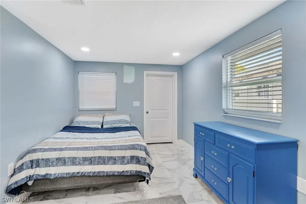 1009 Ridge Street Naples FL 34103