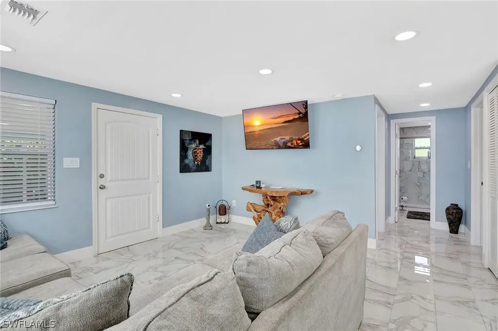 1009 Ridge Street Naples FL 34103