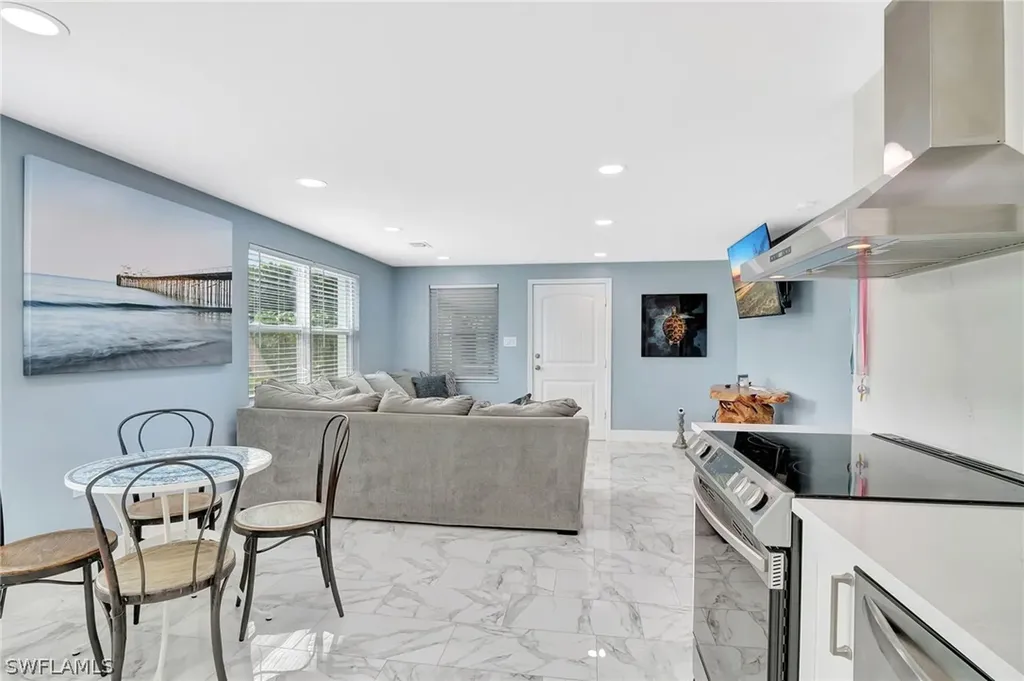 1009 Ridge Street Naples FL 34103
