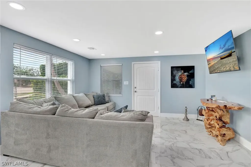 1009 Ridge Street Naples FL 34103