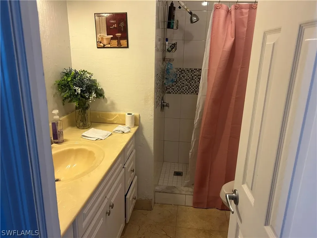 181 Pine Key Lane Naples FL 34114