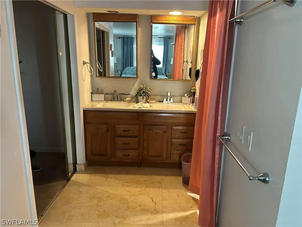 181 Pine Key Lane Naples FL 34114