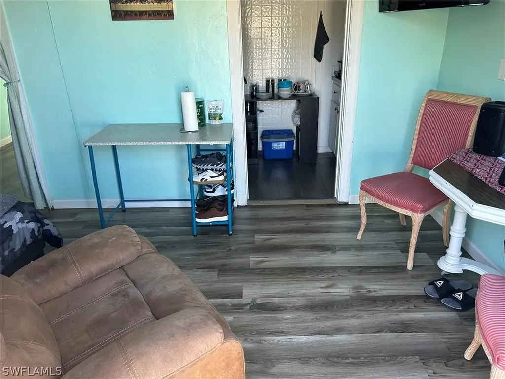 181 Pine Key Lane Naples FL 34114