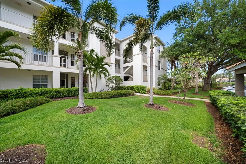 8217 Parkstone Place Naples FL 34120