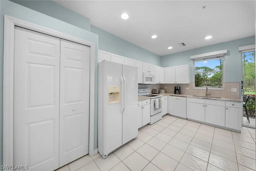 8217 Parkstone Place Naples FL 34120