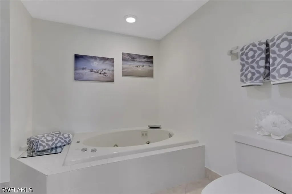 320 Horse Creek Drive Naples FL 34110