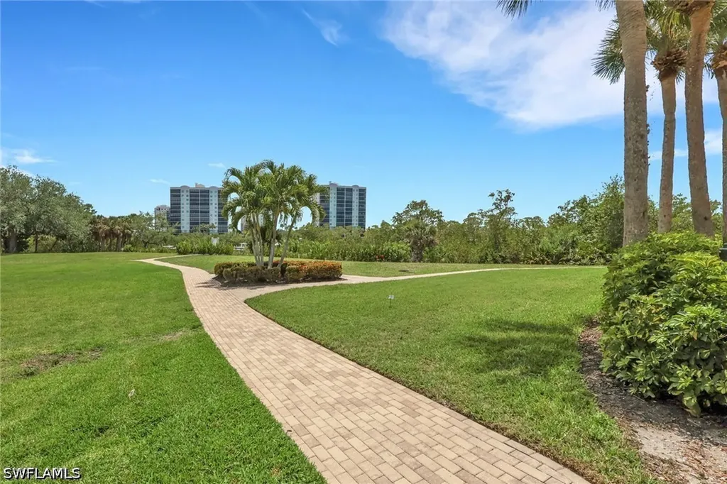 320 Horse Creek Drive Naples FL 34110