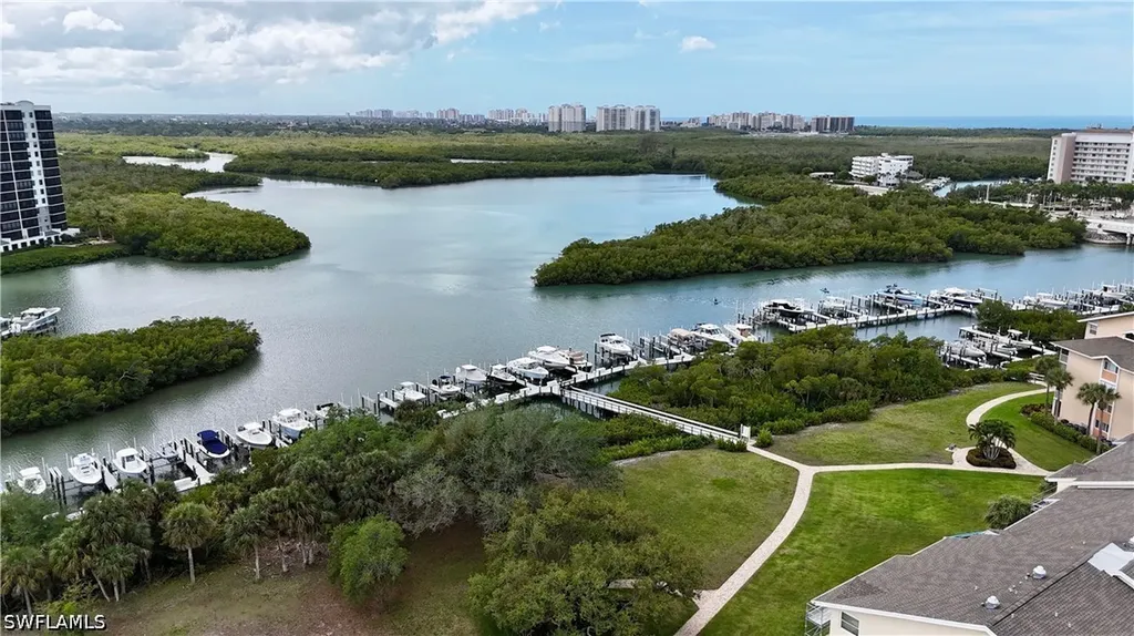 320 Horse Creek Drive Naples FL 34110