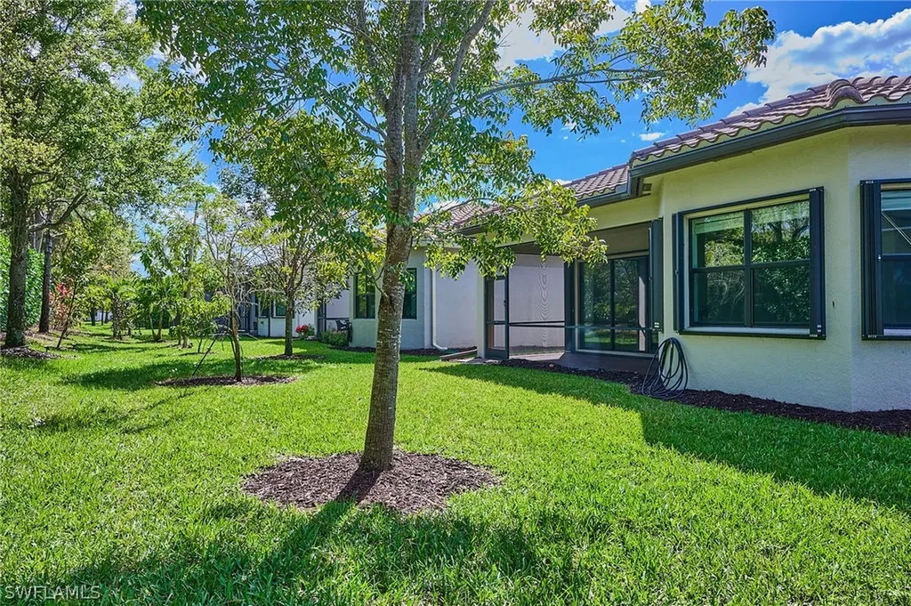 4486 Crimson Avenue Naples FL 34119
