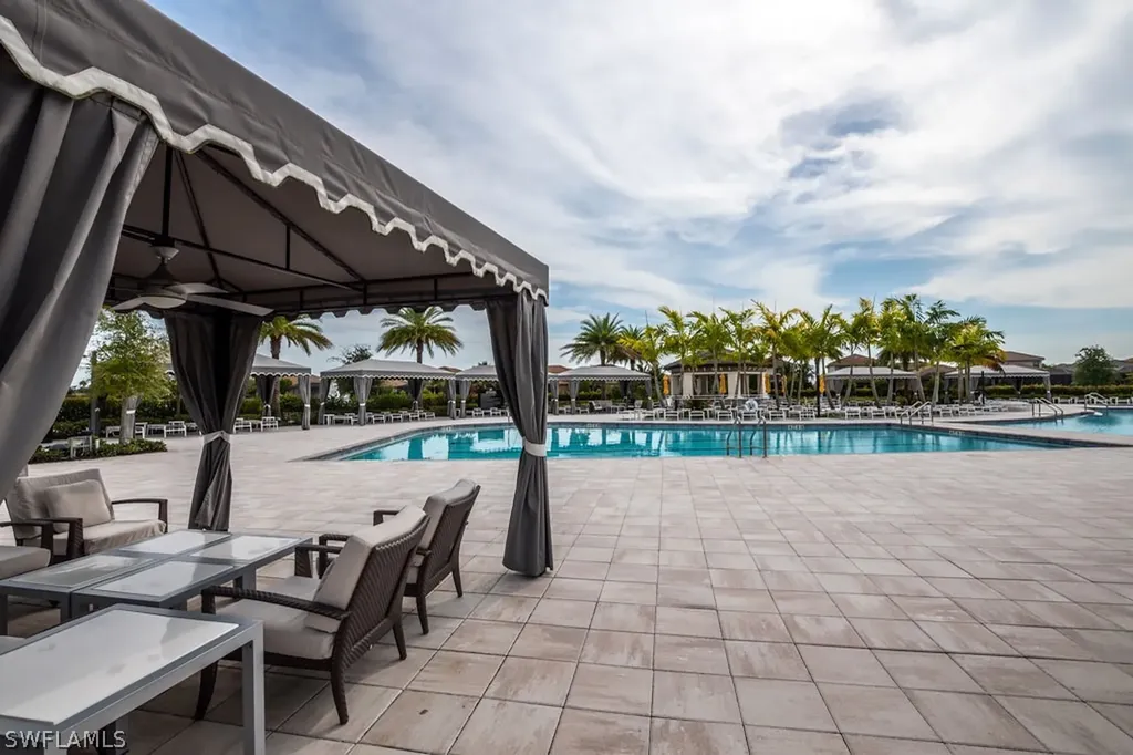 4486 Crimson Avenue Naples FL 34119