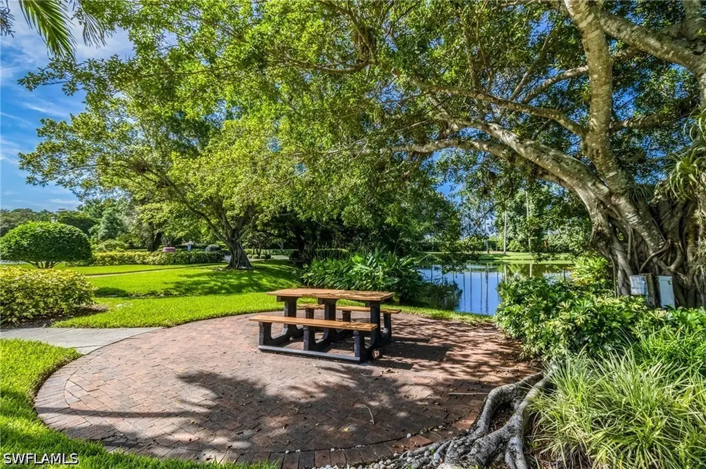 6541 Ilex Circle Naples FL 34109