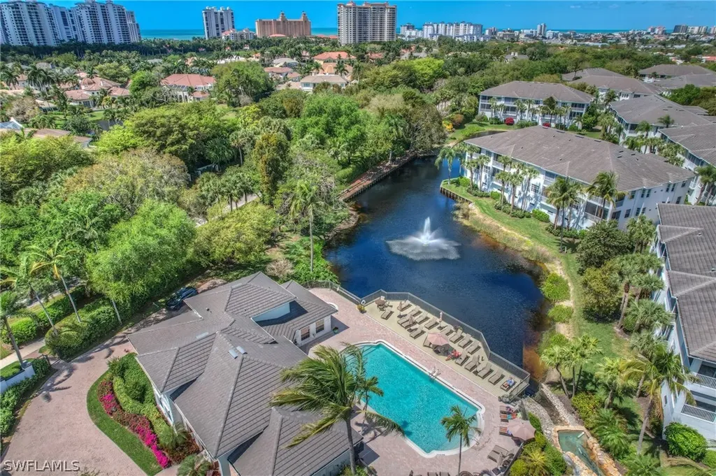 820 Bentwater Circle Naples FL 34108