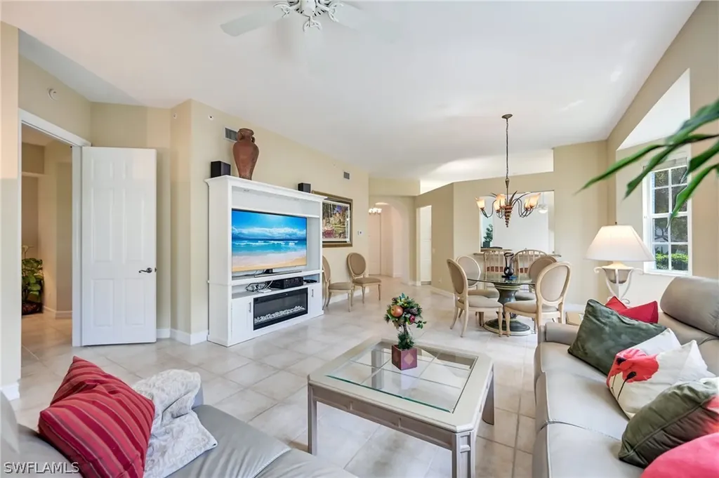 820 Bentwater Circle Naples FL 34108