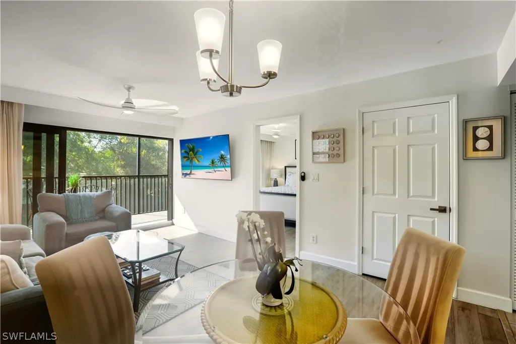 600 Neapolitan Way Naples FL 34103