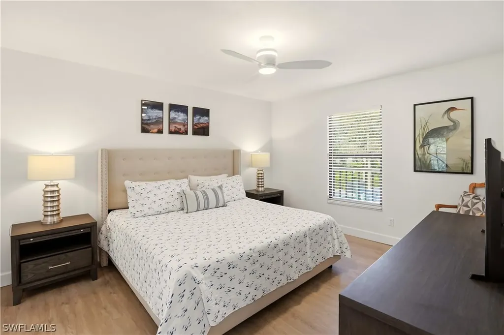 600 Neapolitan Way Naples FL 34103