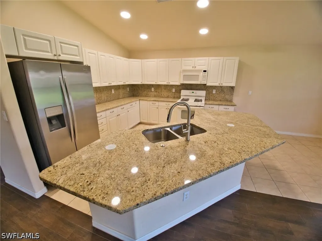 9071 Astonia Way Estero FL 33967