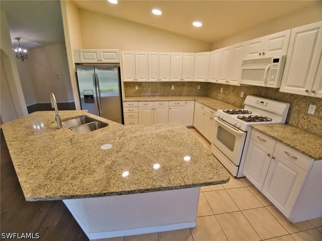 9071 Astonia Way Estero FL 33967