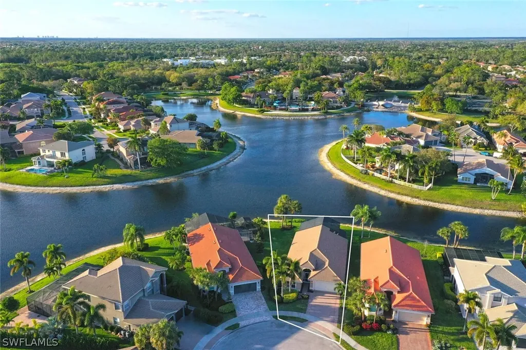 2135 Khasia Point Naples FL 34119
