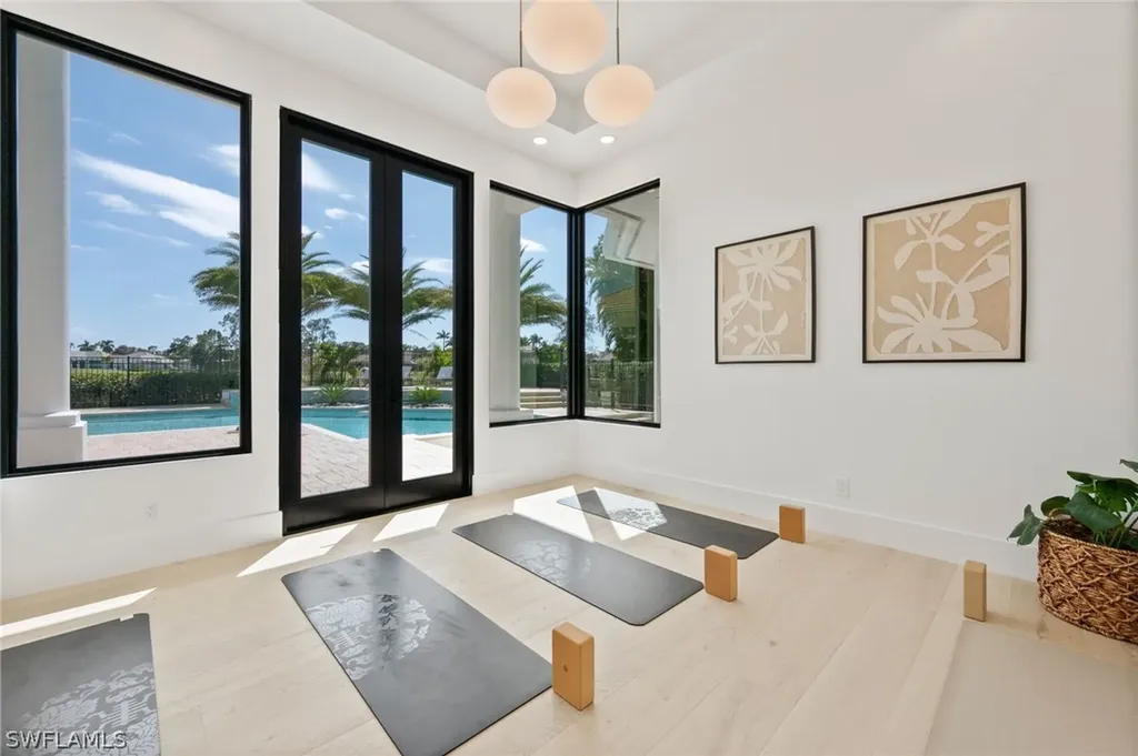 4260 Brynwood Drive Naples FL 34119