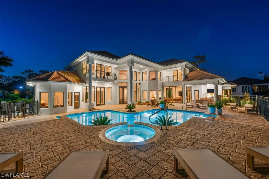 4260 Brynwood Drive Naples FL 34119