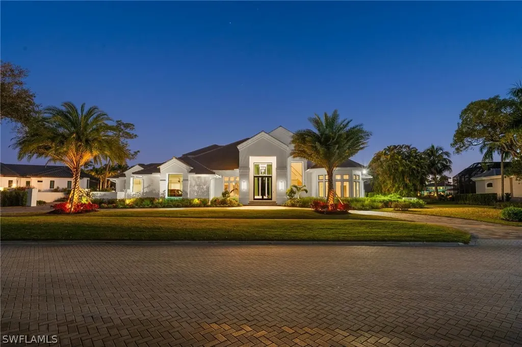 4260 Brynwood Drive Naples FL 34119