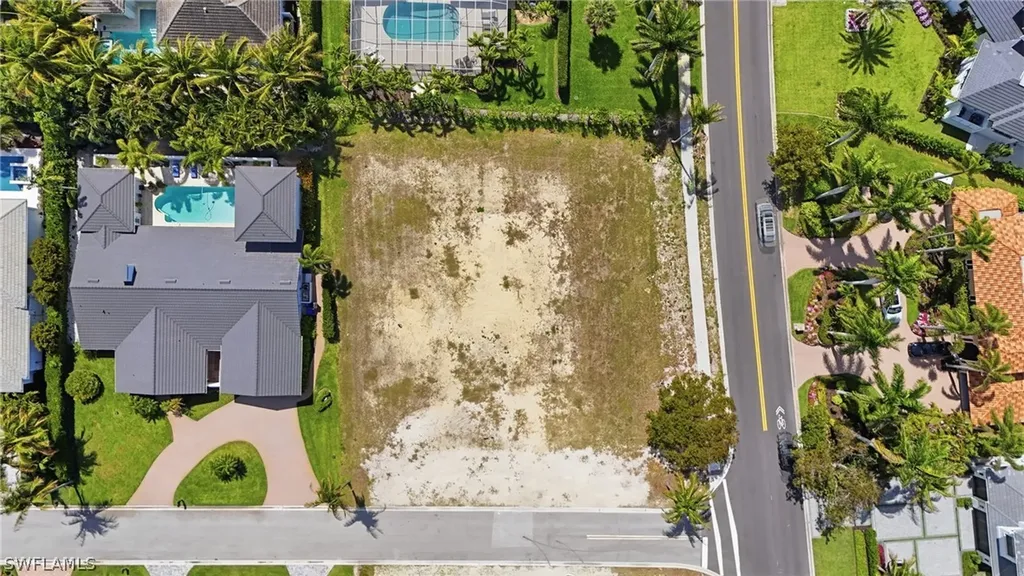 504 Parkwood Lane Naples FL 34103