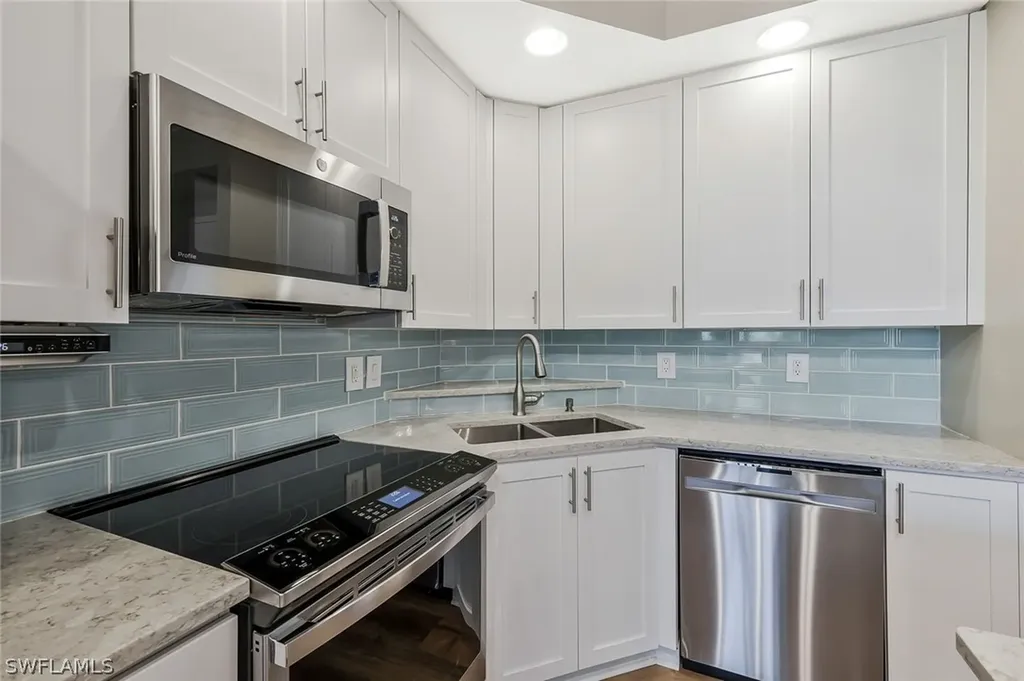 2825 Palm Beach Boulevard Fort Myers FL 33916