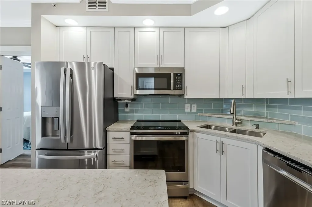 2825 Palm Beach Boulevard Fort Myers FL 33916