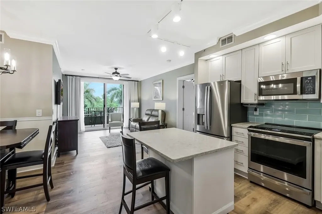 2825 Palm Beach Boulevard Fort Myers FL 33916