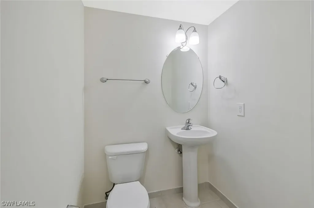 2825 Palm Beach Boulevard Fort Myers FL 33916
