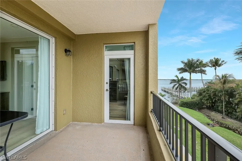 2825 Palm Beach Boulevard Fort Myers FL 33916
