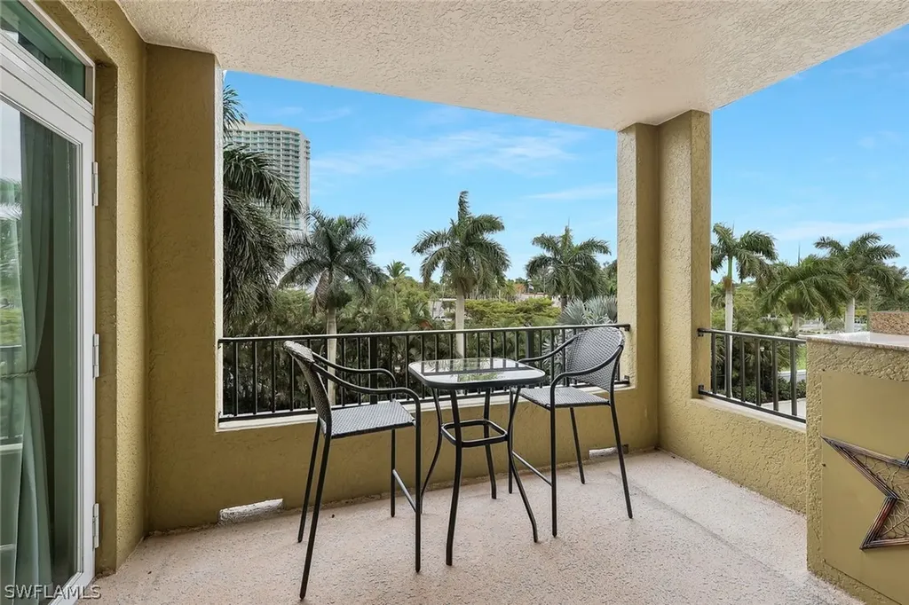 2825 Palm Beach Boulevard Fort Myers FL 33916