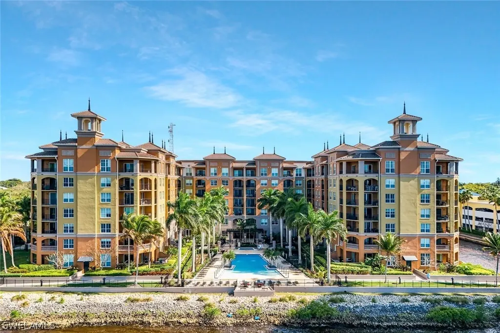 2825 Palm Beach Boulevard Fort Myers FL 33916