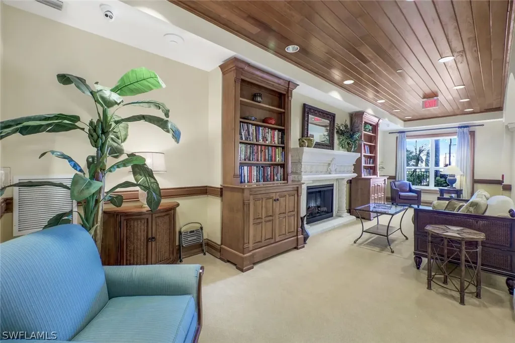 2825 Palm Beach Boulevard Fort Myers FL 33916