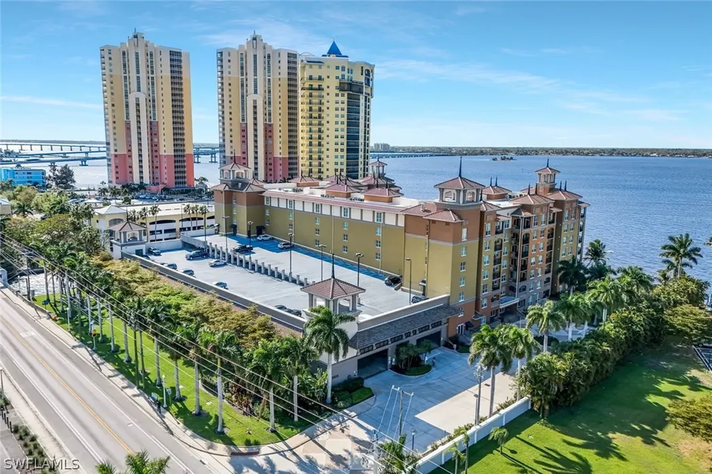 2825 Palm Beach Boulevard Fort Myers FL 33916
