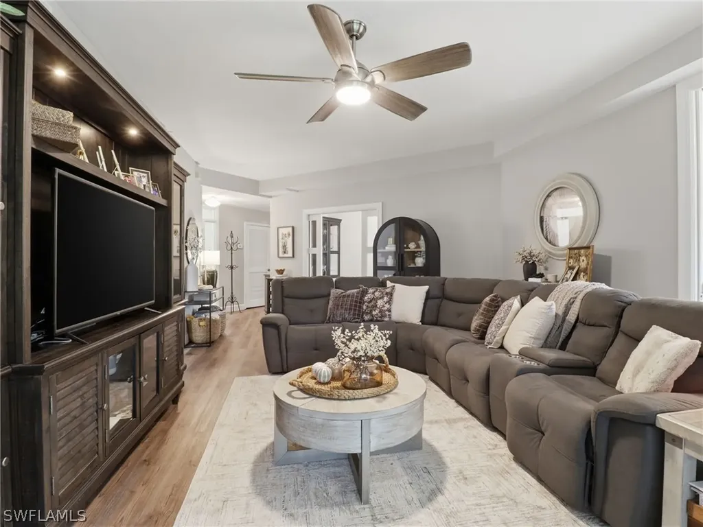 88 Silver Oaks Circle Naples FL 34119