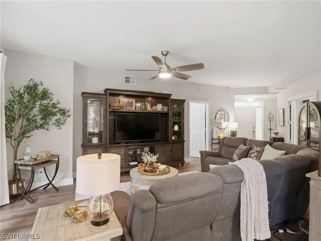 88 Silver Oaks Circle Naples FL 34119