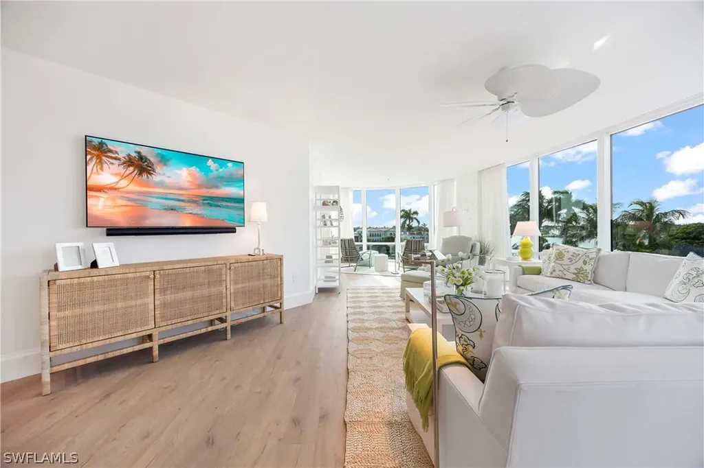 3971 Gulf Shore Boulevard N Naples FL 34103