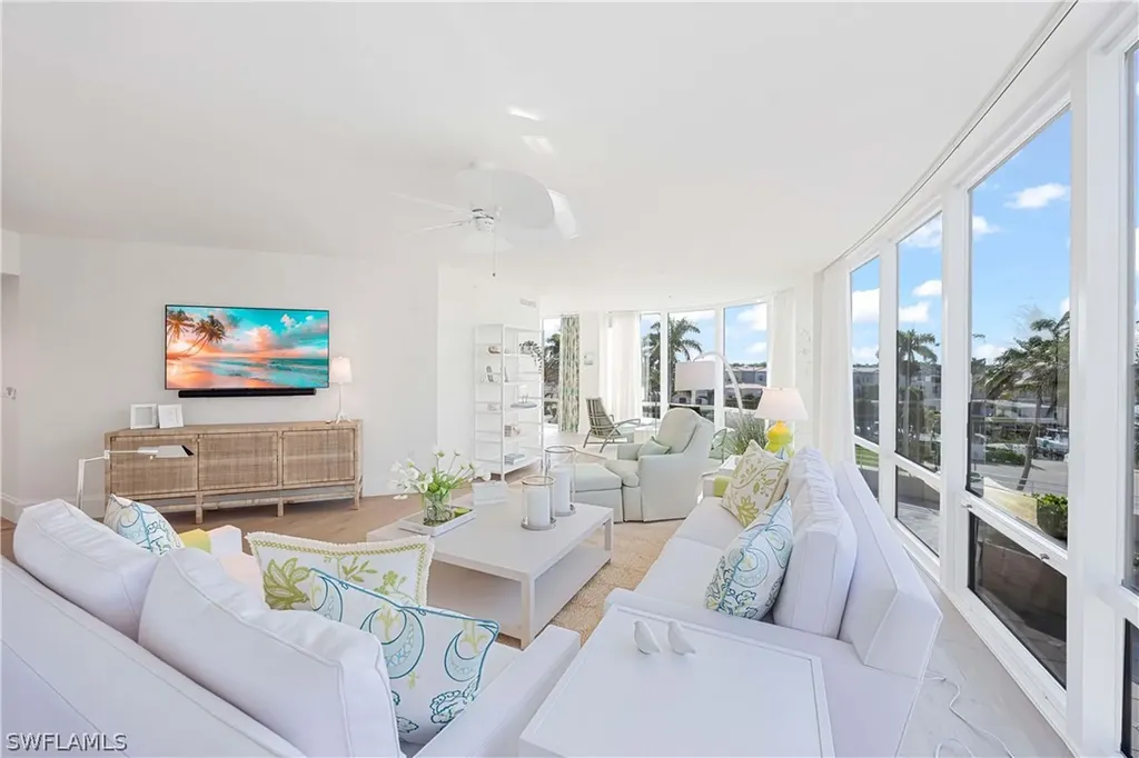 3971 Gulf Shore Boulevard N Naples FL 34103