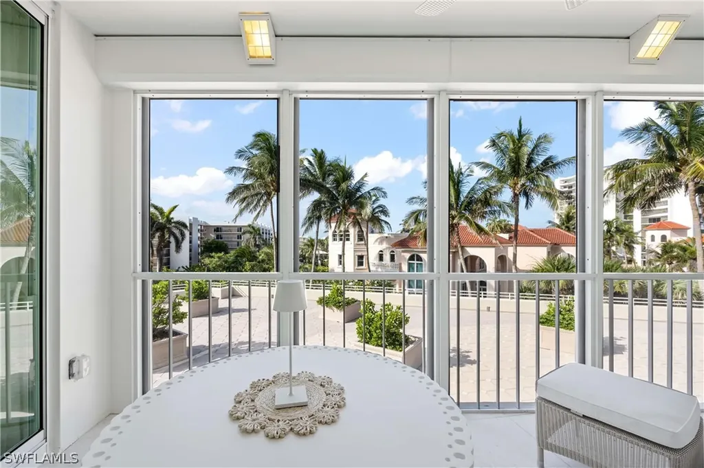 3971 Gulf Shore Boulevard N Naples FL 34103