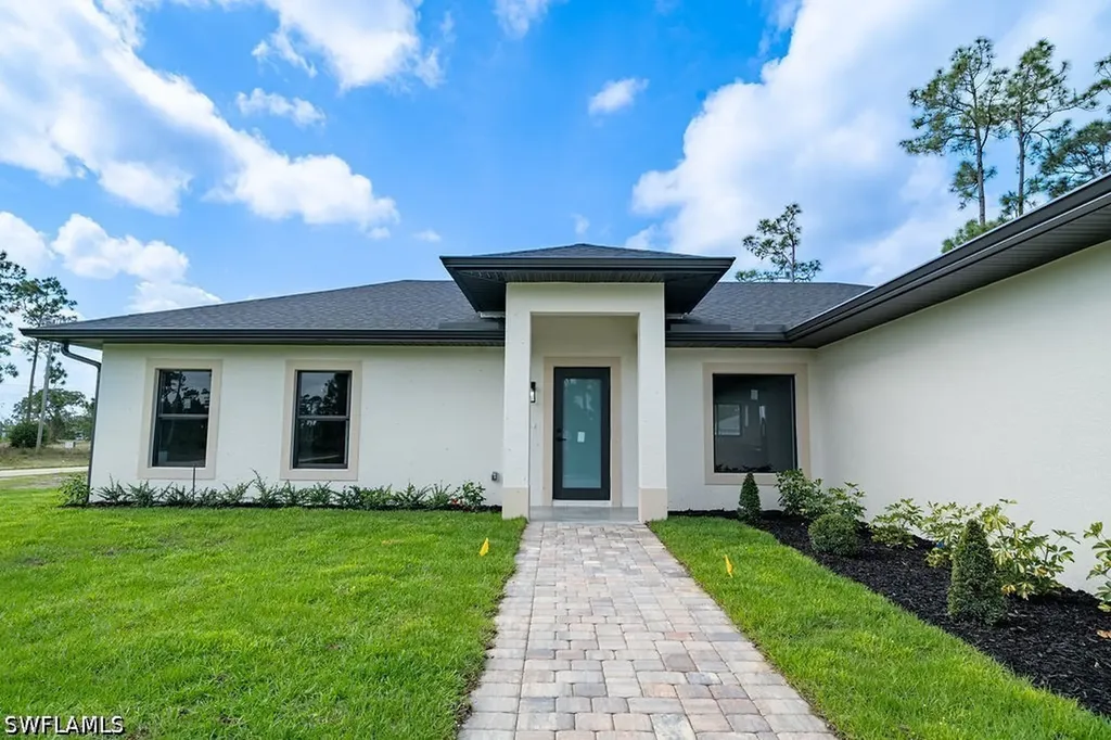 1160 Edelweiss Street E Lehigh Acres FL 33974