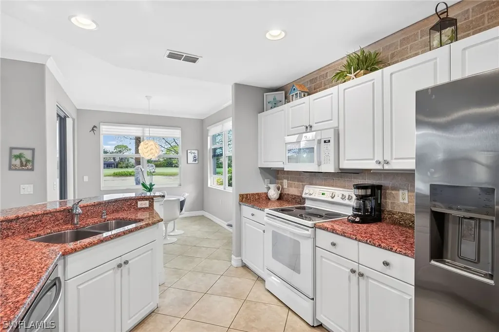 21810 Southern Hills Drive Estero FL 33928