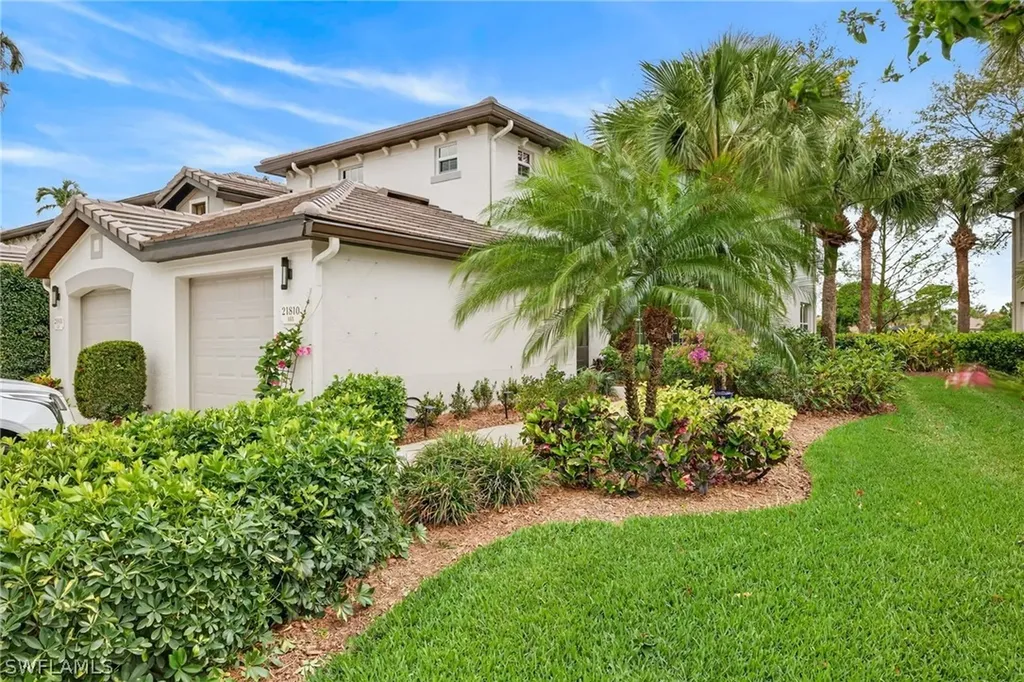 21810 Southern Hills Drive Estero FL 33928
