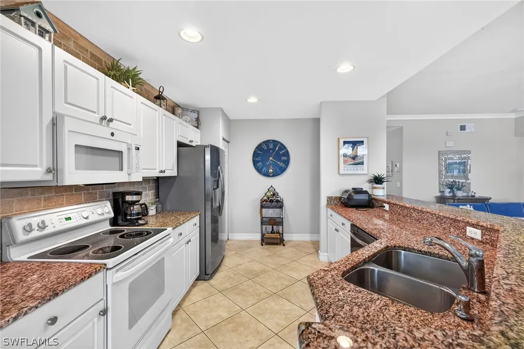 21810 Southern Hills Drive Estero FL 33928