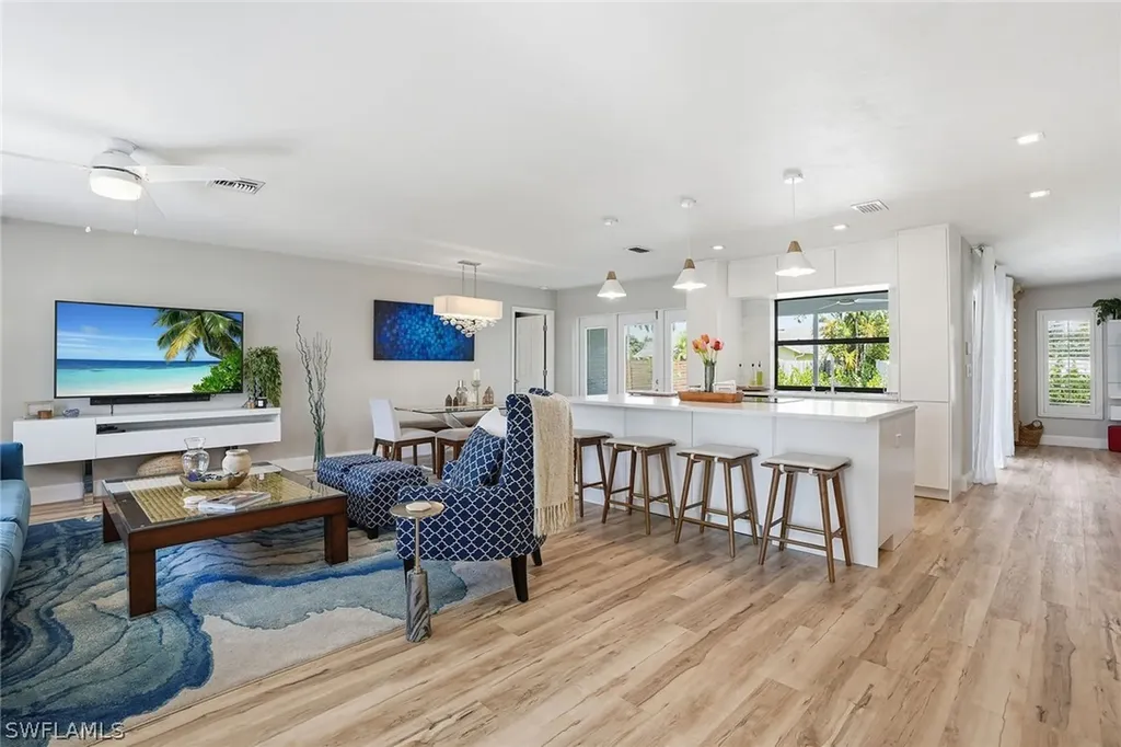 157 Willoughby Drive Naples FL 34110