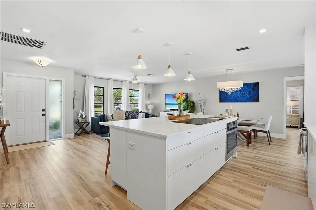 157 Willoughby Drive Naples FL 34110